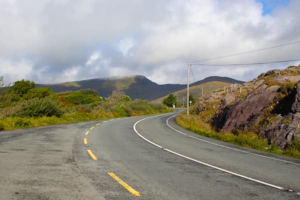 Group enjoying a view on a Ring of Kerry tour